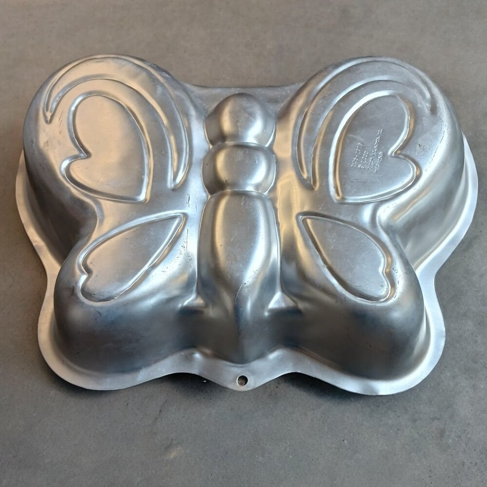 Vintage Wilton 2003 Butterfly Aluminum Baking Cake Pan Baking Mold #2105 - 2079